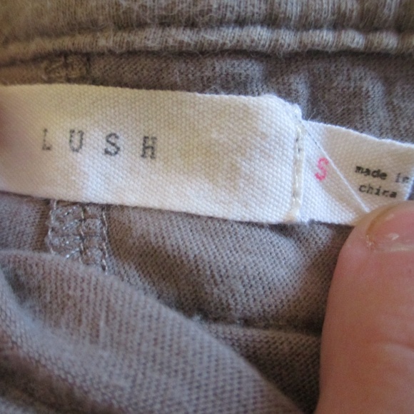 Lush Brown/Gray and Lacy White Shorts - Picture 5 of 5